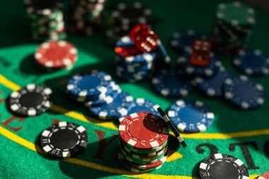 8id aplikasi Live Tables, Slots & Markets in One Place